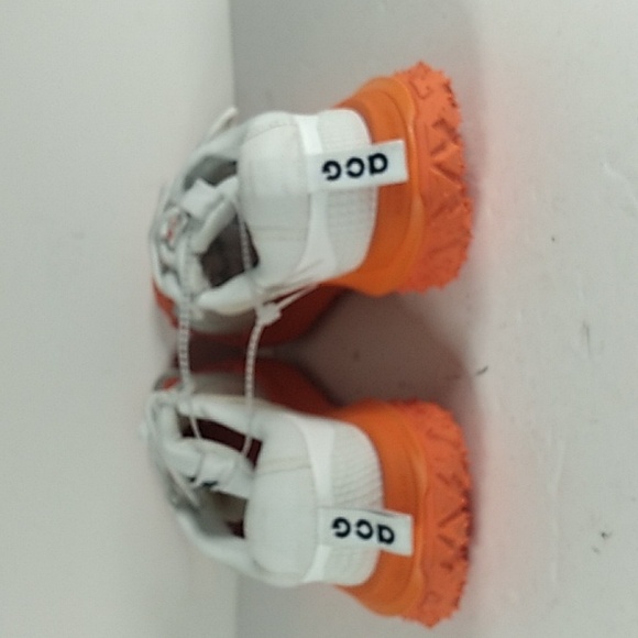 Nike, ACG (All Condition Gear) White and Orange Sneakers Size 7 Unisex Sneakers. - Picture 5 of 8